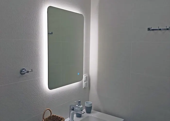 Equus & Cella Vila Koropi